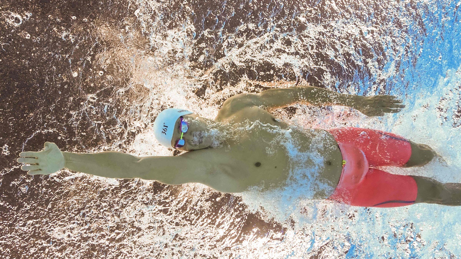 这一球太疯狂了，这一球太疯狂了英语